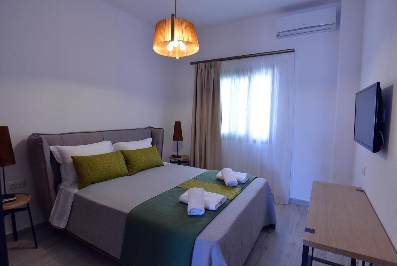 Hotel Aqua Marine à Neos Marmaras Extérieur photo